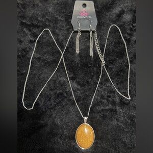 Paparazzi Silver Necklace with Brown Pendant